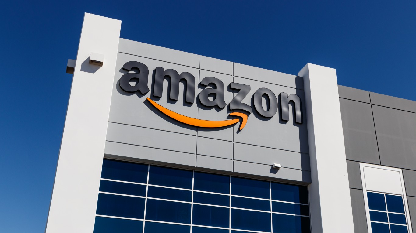 Amazon Slides 3% as Alphabet's 12% Plunge Raises Stakes for AWS Report; Meta Rises 3%, Microsoft Pul — article from…